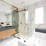 Luani-a & Wellness Center *