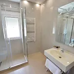 Luani-a & Wellness Center Resort Bahçallëk