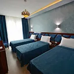 Luani-a & Wellness Center Resort