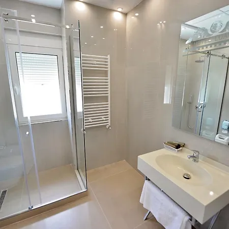 Luani-a & Wellness Center Rezort Bahçallëk