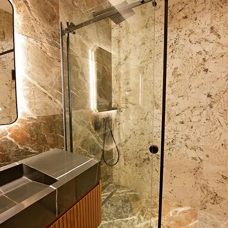 Luani-a & Wellness Center Bahçallëk