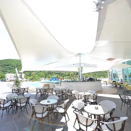 Luani-a & Wellness Center Bahcallek