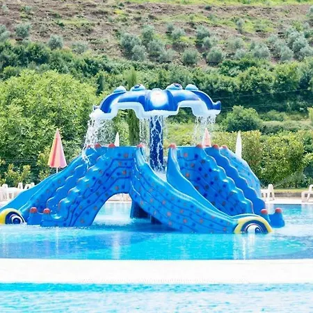 Luani-a & Wellness Center * Bahçallëk