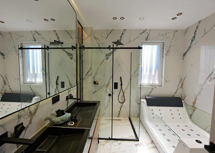 Luani-a & Wellness Center *