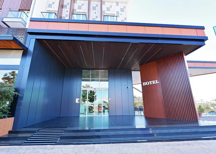 Luani-a & Wellness Center