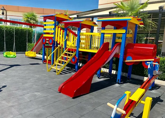 Курортный комплекс Luani-a & Wellness Center *